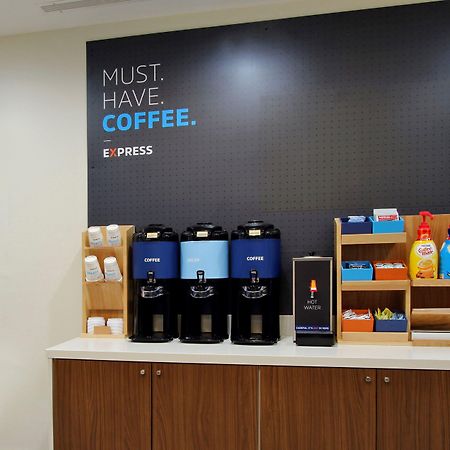 Holiday Inn Express & Suites Houston South - Near Pearland By Ihg エクステリア 写真