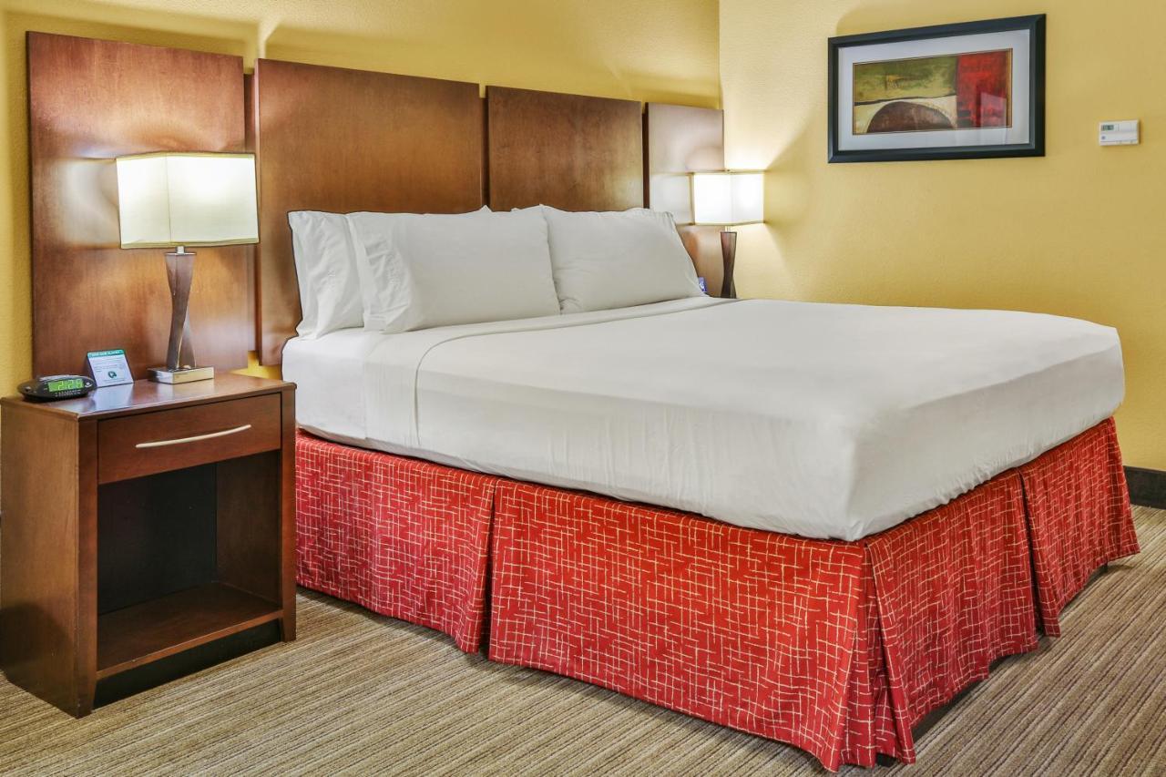 Holiday Inn Express & Suites Houston South - Near Pearland By Ihg エクステリア 写真
