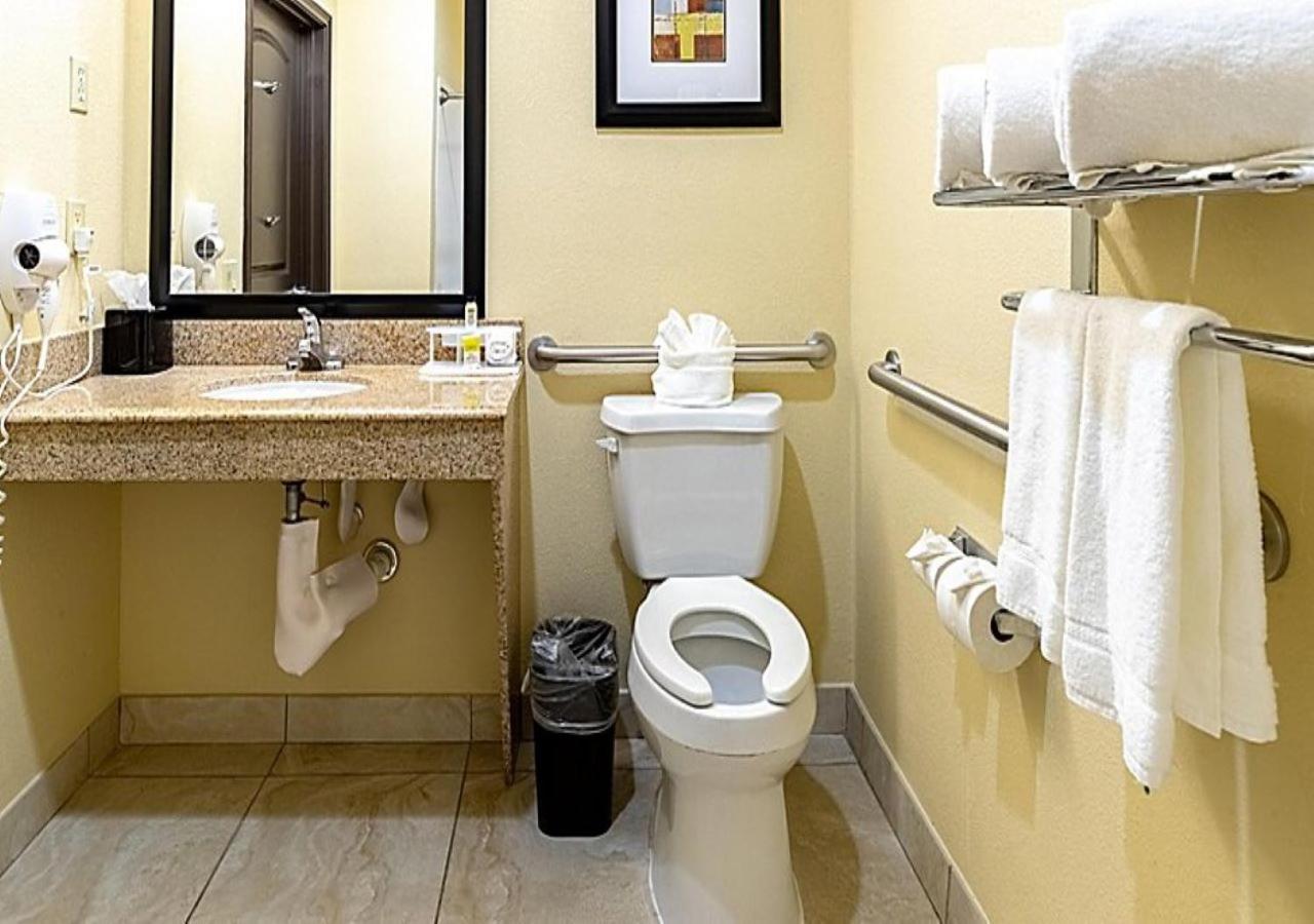 Holiday Inn Express & Suites Houston South - Near Pearland By Ihg エクステリア 写真