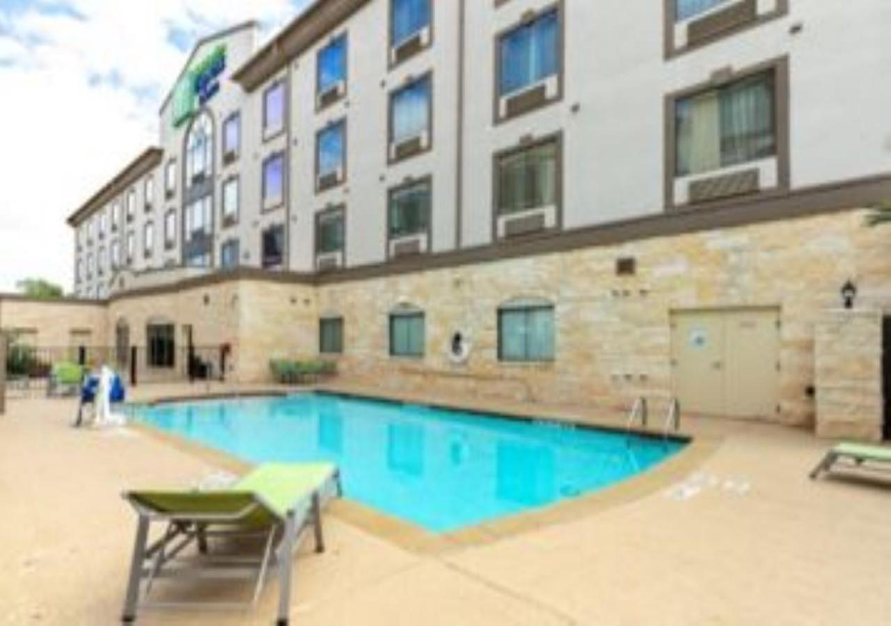 Holiday Inn Express & Suites Houston South - Near Pearland By Ihg エクステリア 写真