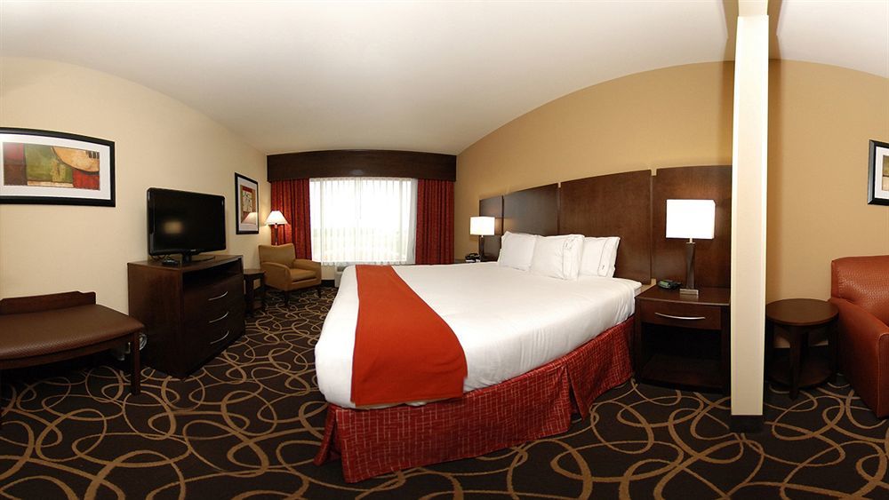Holiday Inn Express & Suites Houston South - Near Pearland By Ihg エクステリア 写真